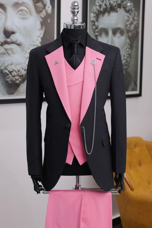 Gentleman Black Pink Peaked Lapel Three Pieces Prom Suits